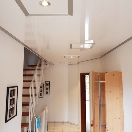 Plameco Flur Decke mit Beleuchtung